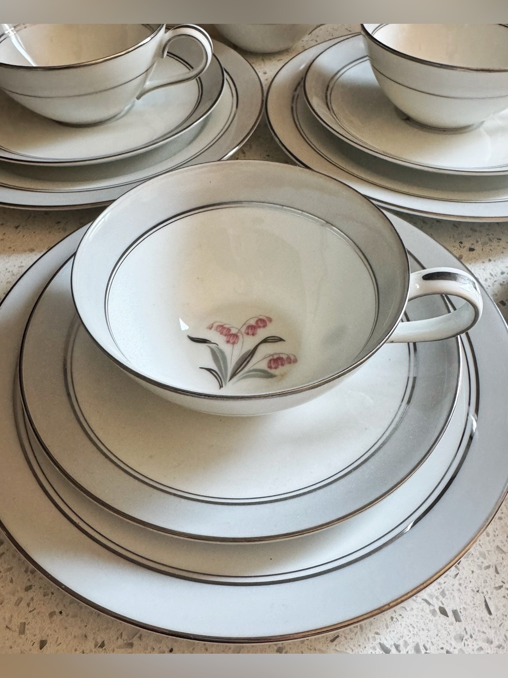 Noritake Japan Floral China Tea Set 17 Piece 5 Place Settings Creamer Sugar - Picture 3 of 13